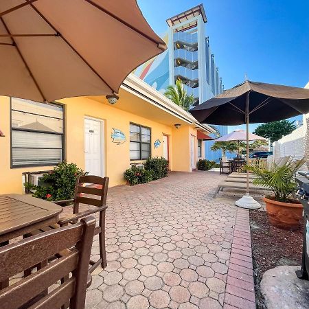 Greniers Hotel Hollywood Exterior photo